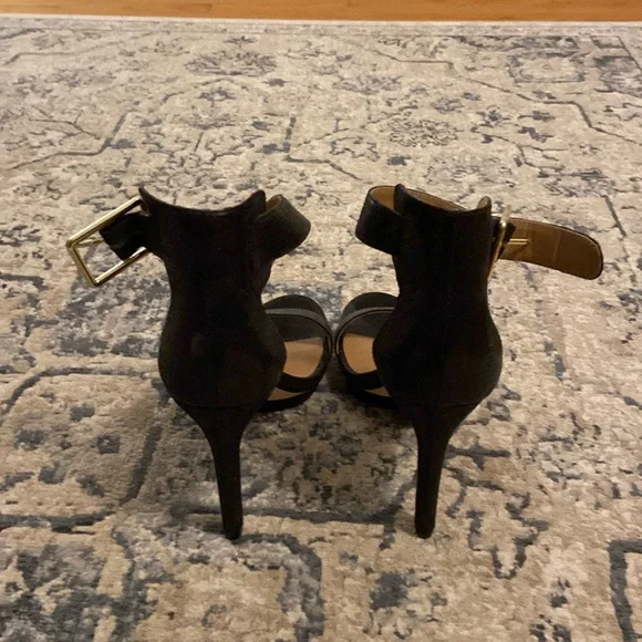 Black snakeskin Calvin Klein platform heels - Picture 2 of 7